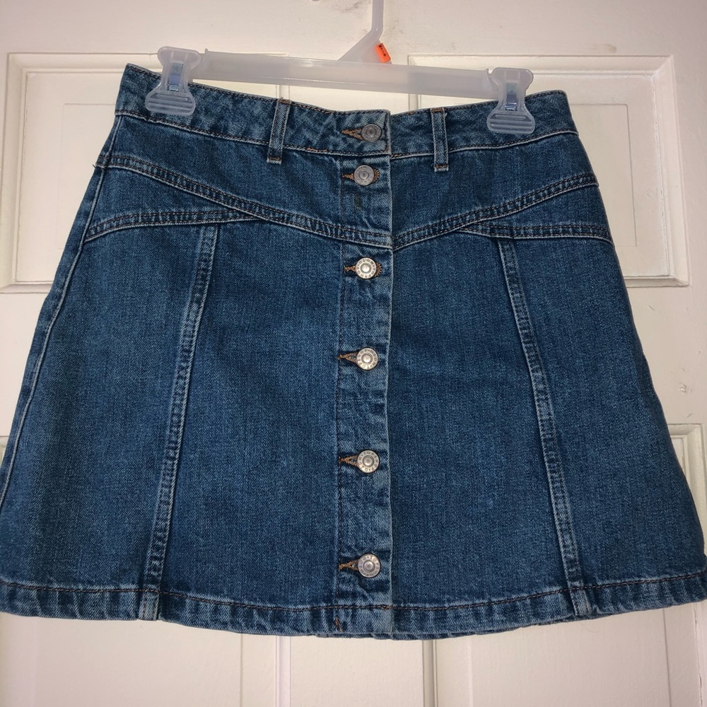 Topshop denim skirt.